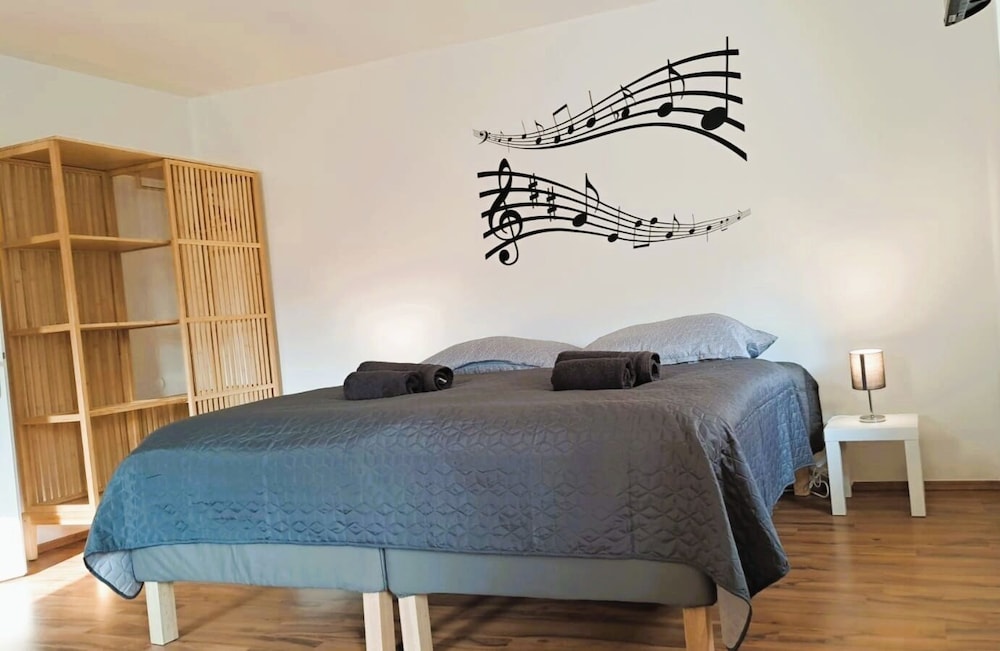 Comfort Apartment, 3 Twin Beds, Kitchen, Garden View
