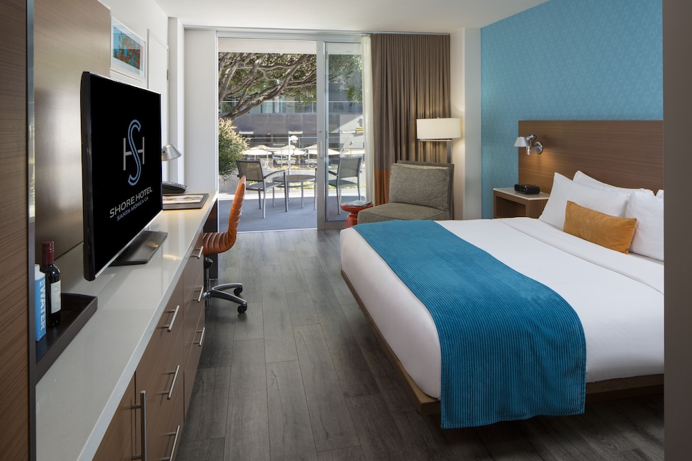 Room, 1 King Bed, City View photo 2