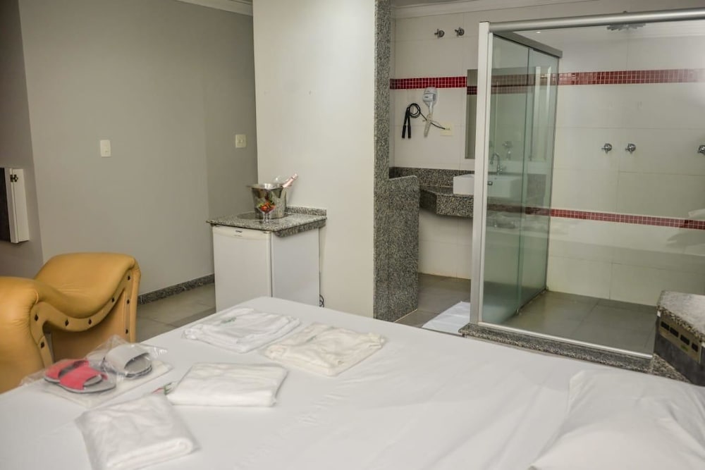Suite (Design) photo 2
