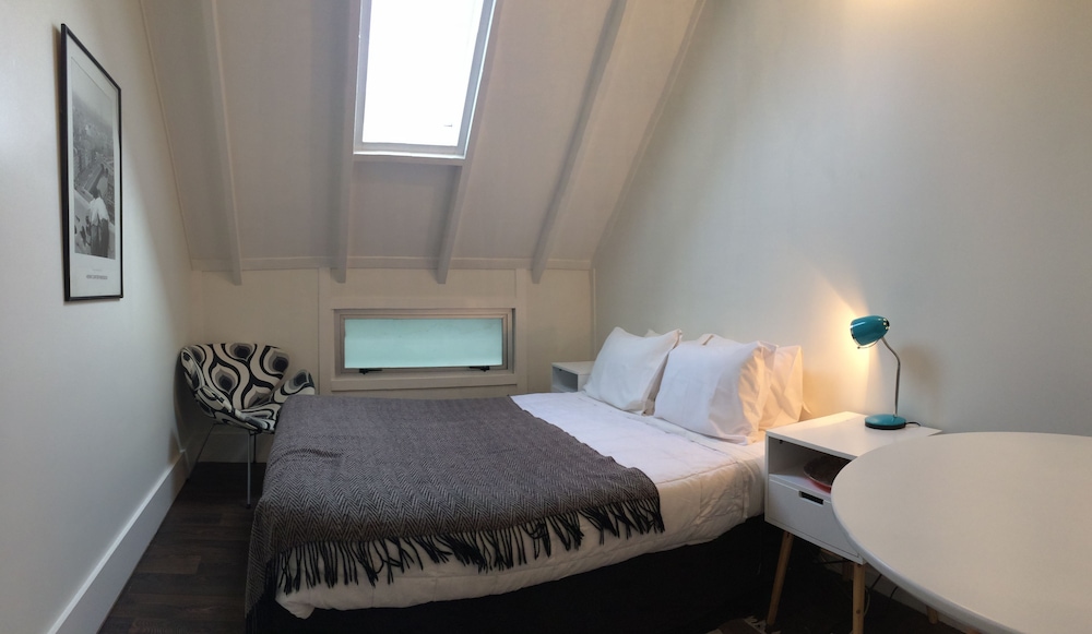 Double Room, 1 Queen Bed photo 2