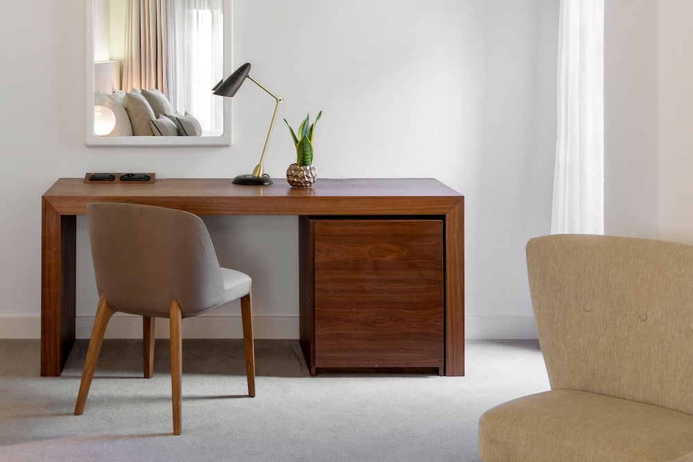Suite, 1 Bedroom photo 3