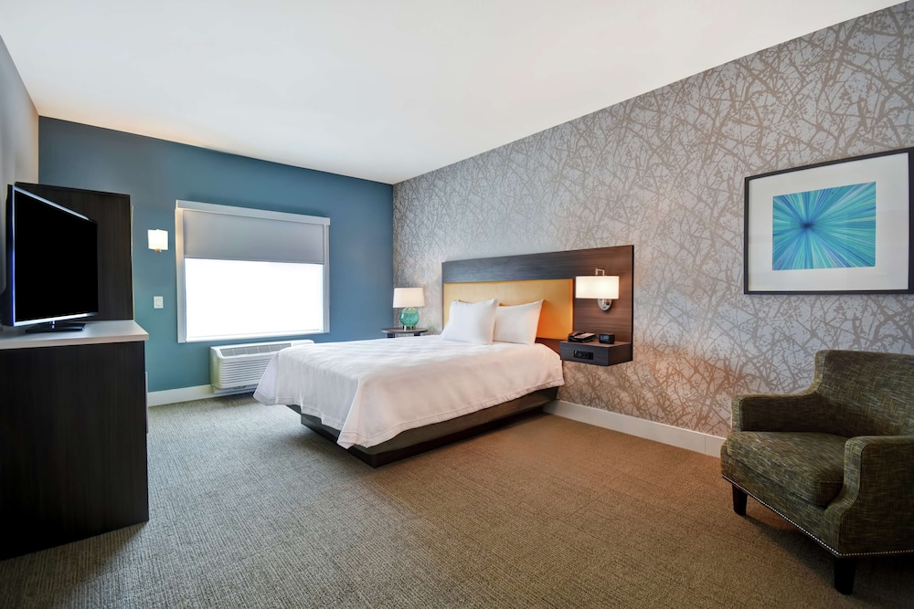 Suite, 1 Queen Bed, Accessible (Hearing)