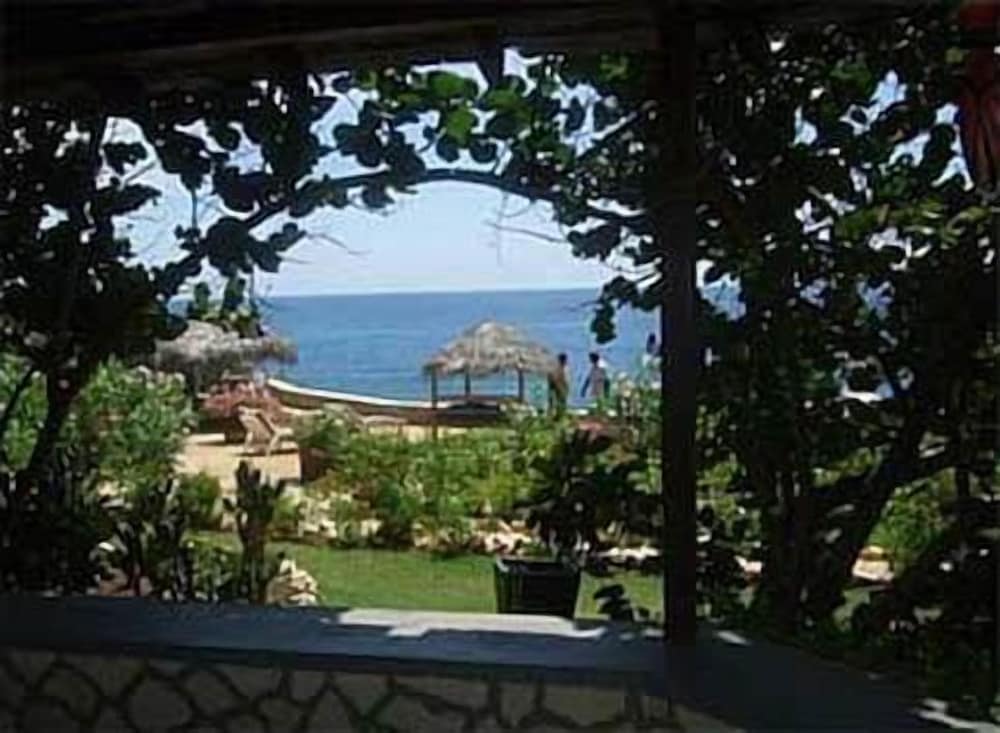 Basic Cottage, 2 Bedrooms, Terrace, Ocean View (Star)