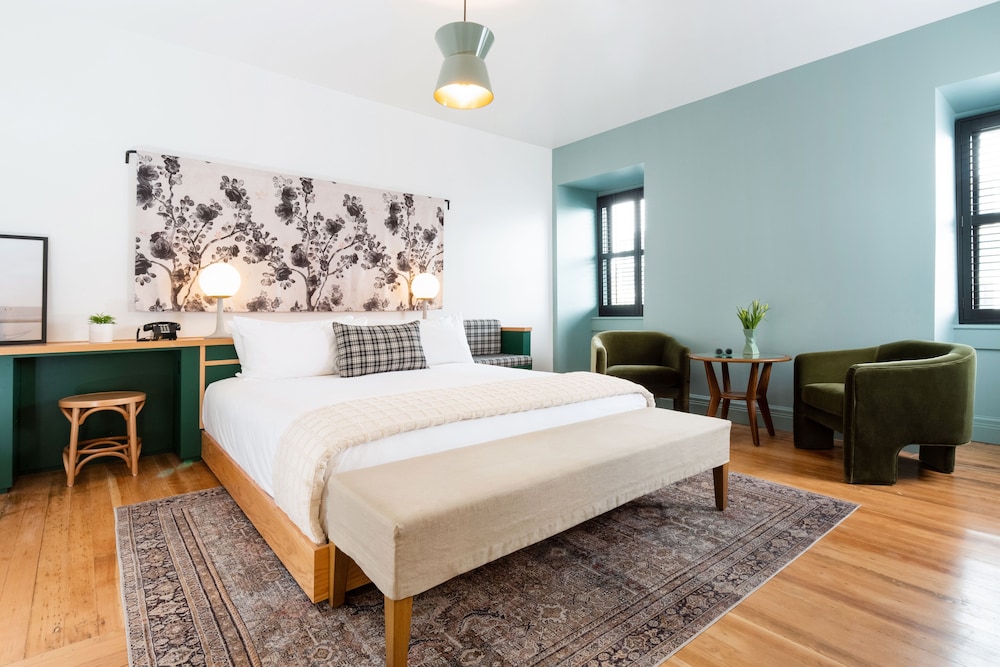 Superior Room, 1 King Bed - Photo 1