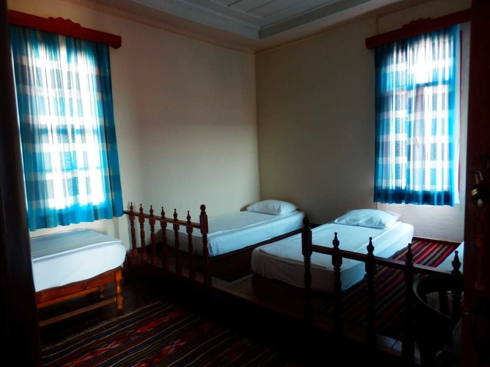 Standard Triple Room photo 1