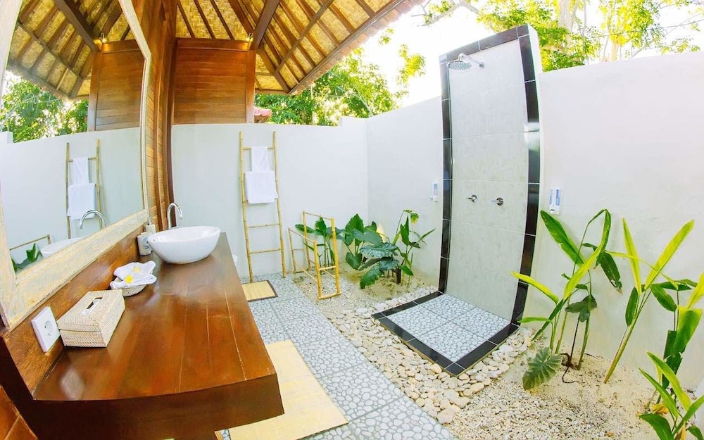 Standard Bungalow, Pool View photo 2