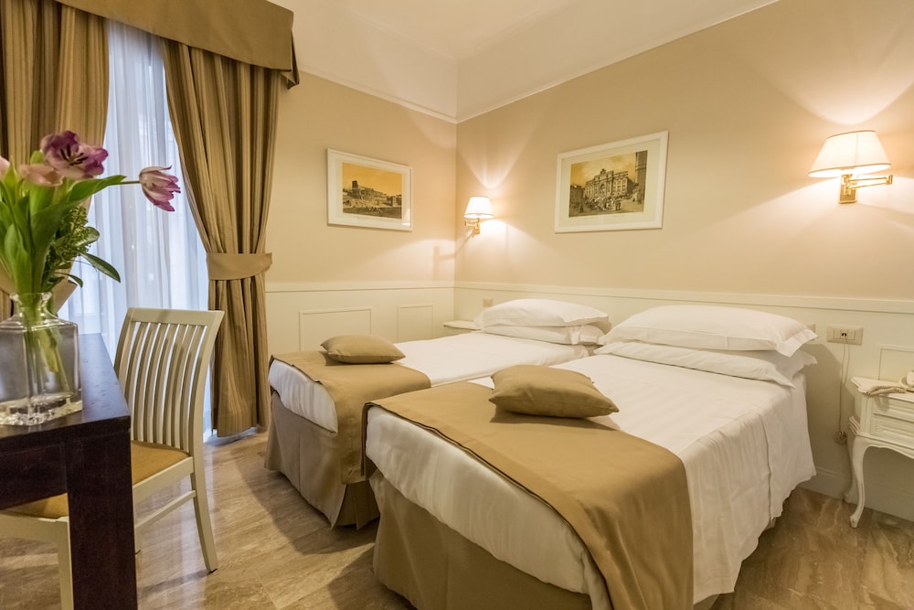 Exclusive Double Room, 1 Queen Bed, Balcony photo 2