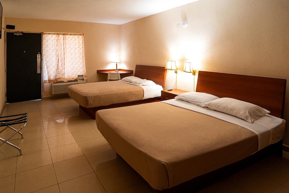 Superior Double Room, 2 Double Beds photo 3