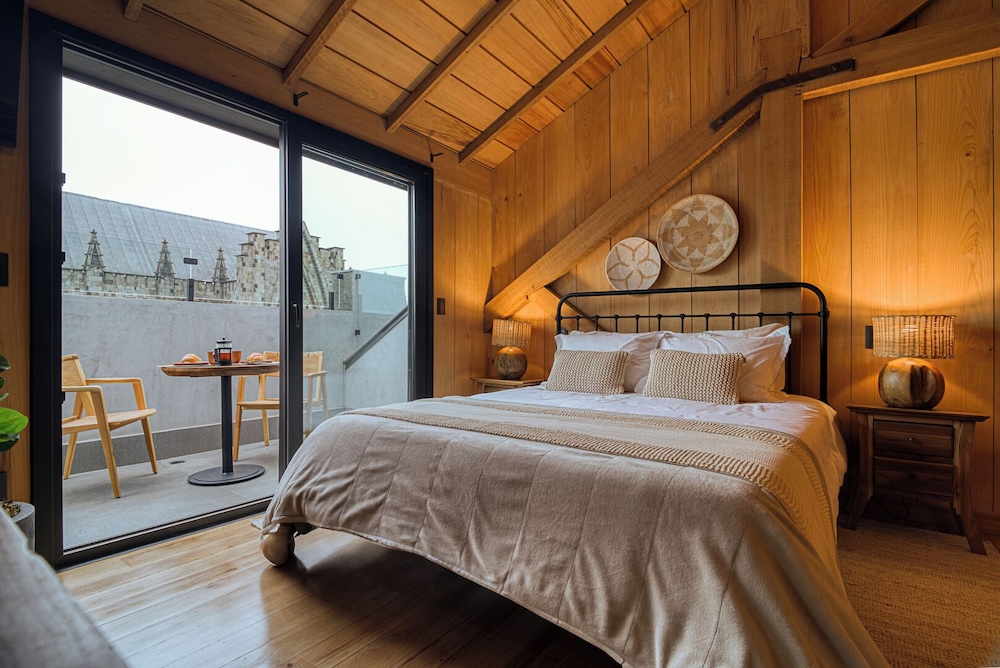 Design Studio Suite, Balcony, City View photo 1
