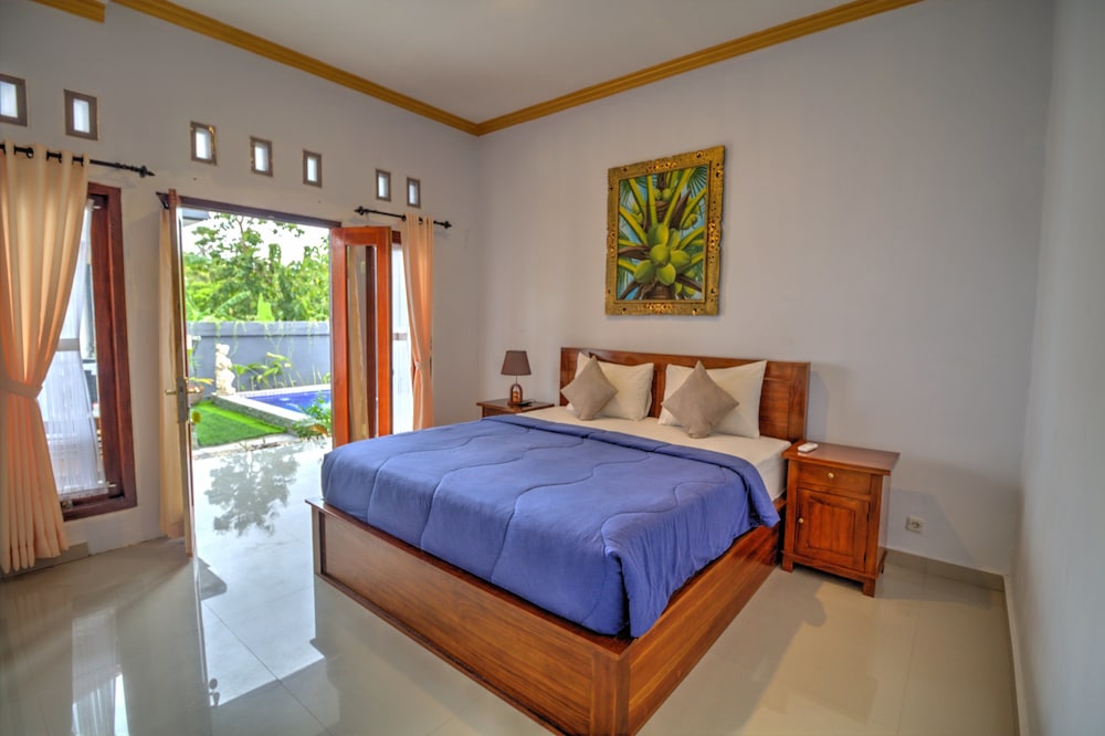 Standard Double Room, 1 Queen Bed, Pool View photo 1