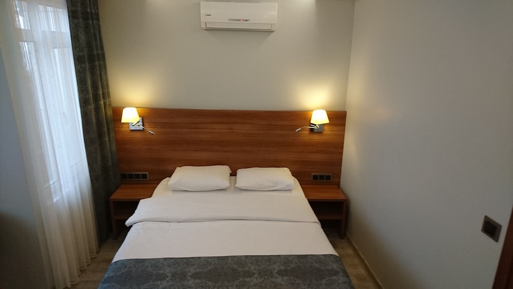 Deluxe Double Or Twin Room photo 1