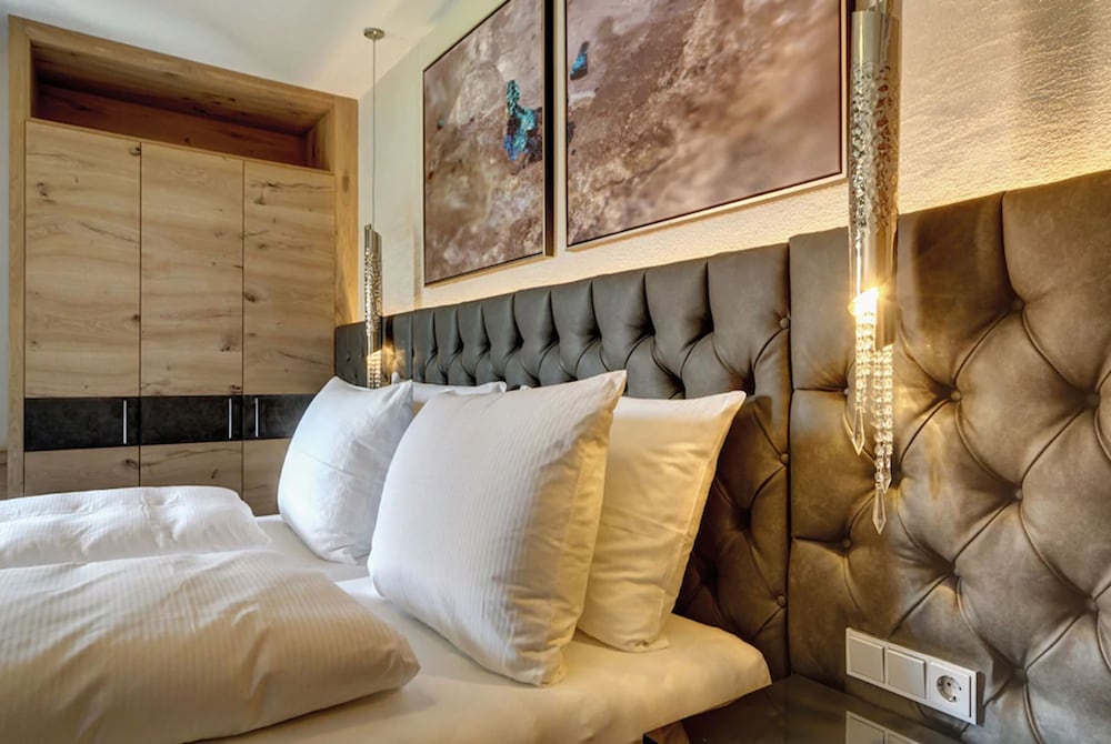 Suite (Tower deluxe) - Photo 2