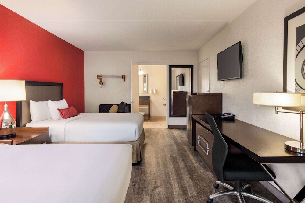Room, 2 Double Beds, Accessible, Non Smoking (Mobility)