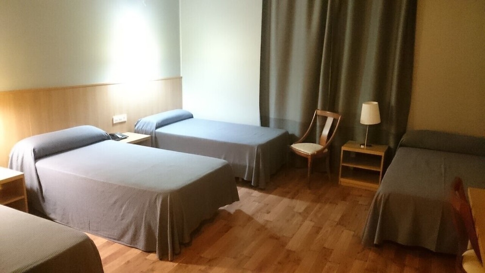 Basic Double Room photo 3