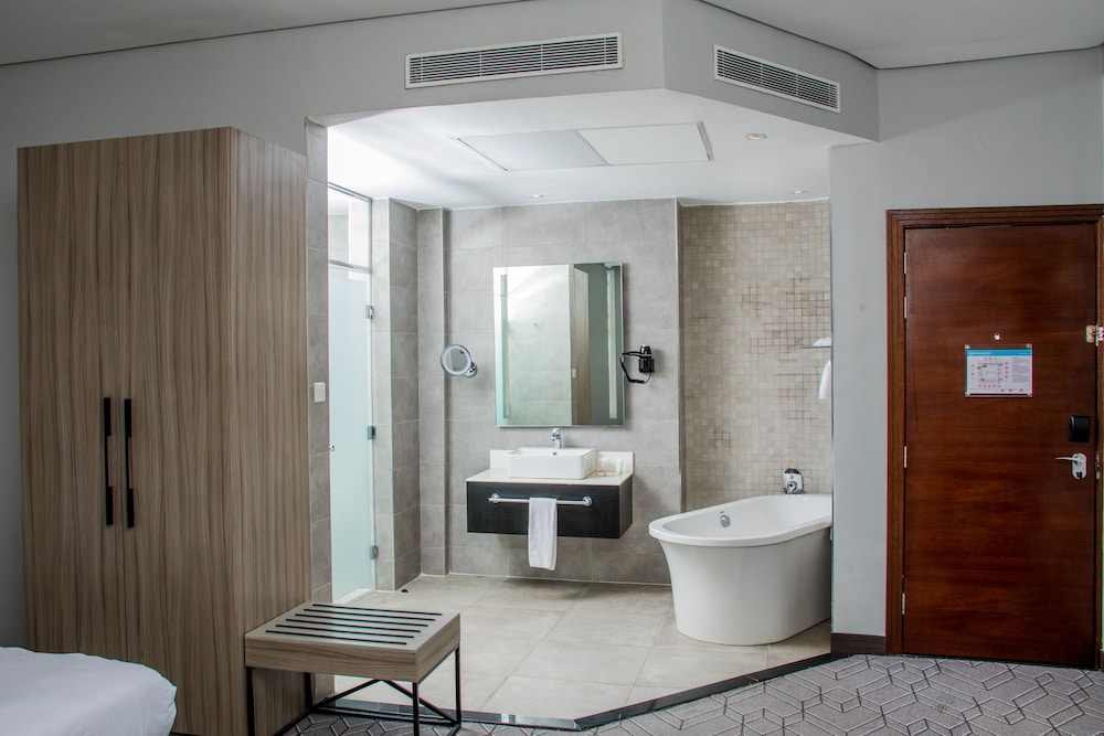 Premium Room - Photo 8