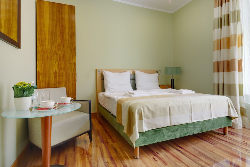 Deluxe Double Room photo 2