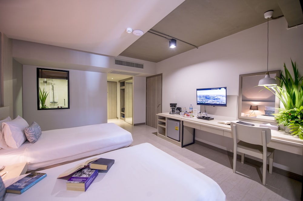 Premier Room - Photo 11
