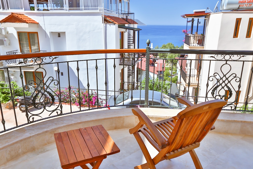 Panoramic Apartment, 1 Bedroom, Balcony, Sea View photo 2