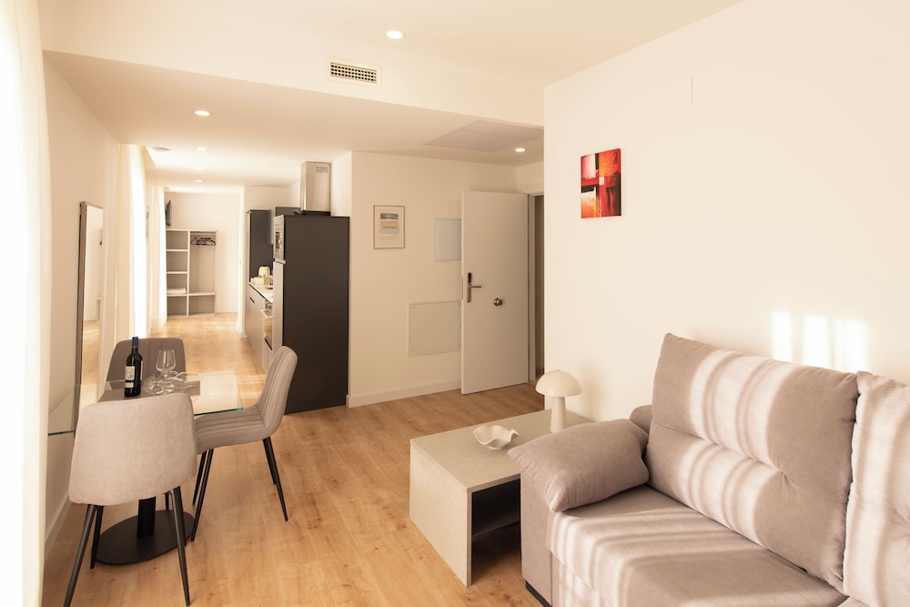 Comfort Apartment, City View