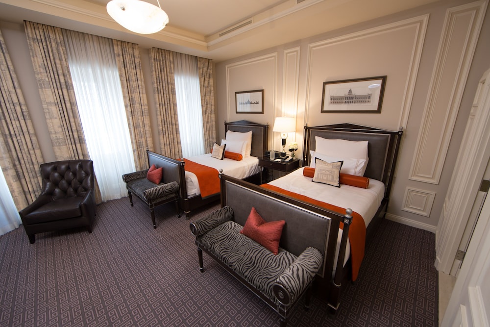 Deluxe Room, 2 Queen Beds photo 1