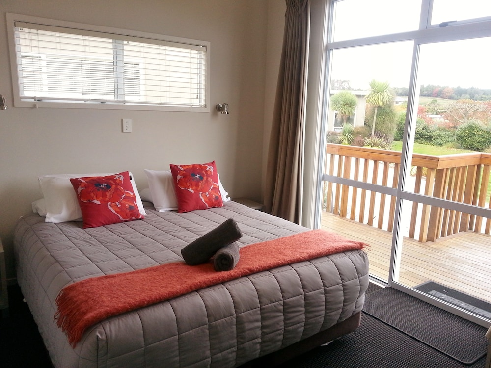 Room, 1 Bedroom - Photo 3