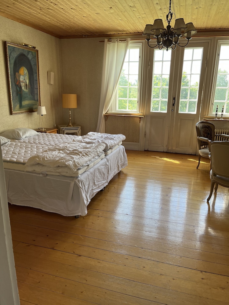 Traditional Double or Twin Room photo 1