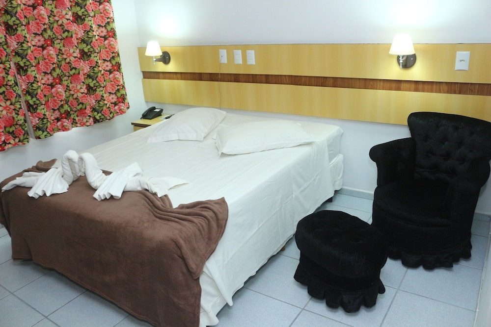 Standard Double or Twin Room, Non Smoking - Photo 1