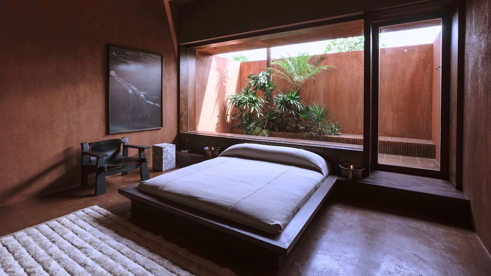 Luxury Suite photo 1