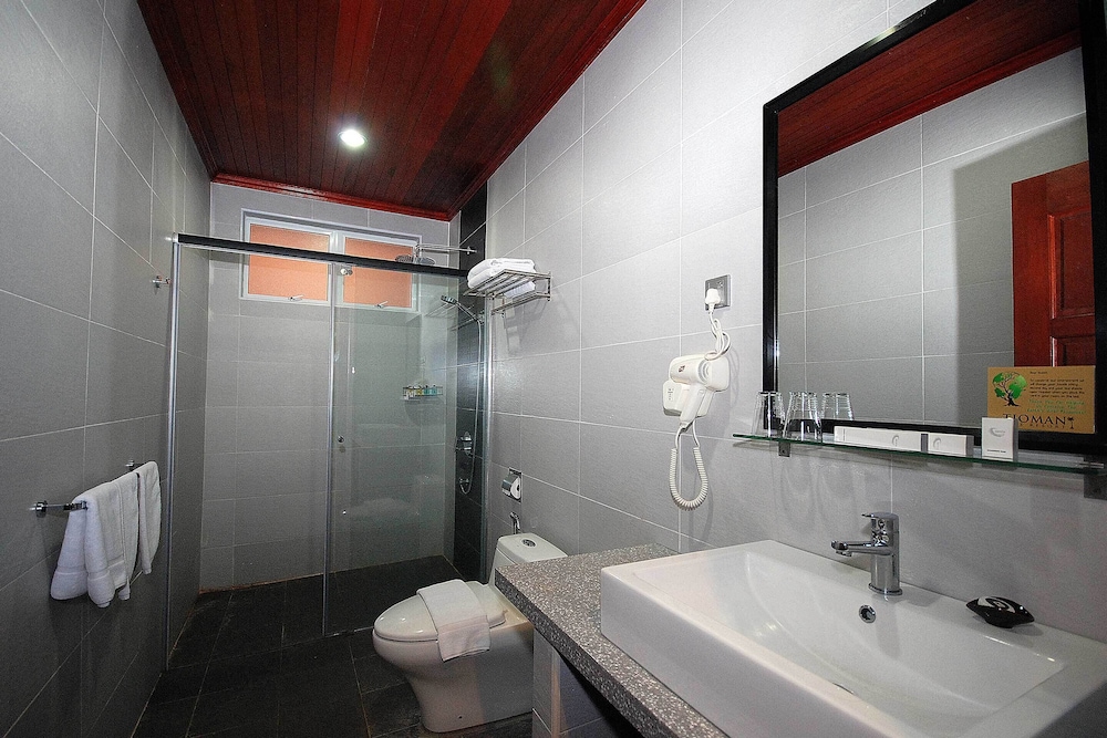Executive Double or Twin Room (with A/C) - Photo 3