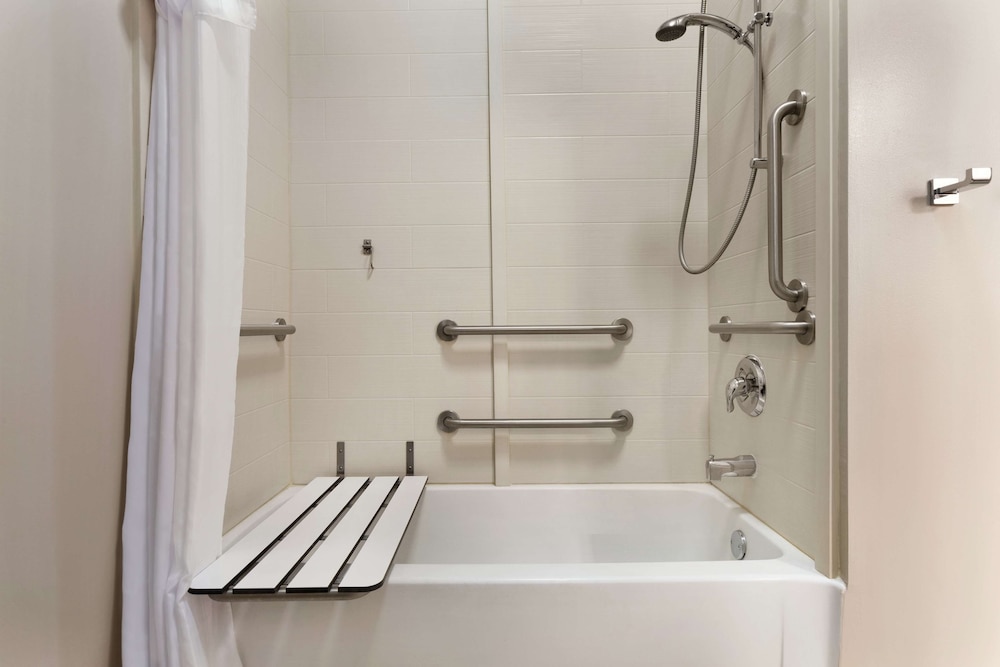 1 King Hearing Accessible Studio Suite, Non-smoking - Photo 7