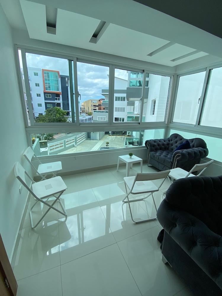 Apartment, 3 Bedrooms, Smoking, Balcony photo 1