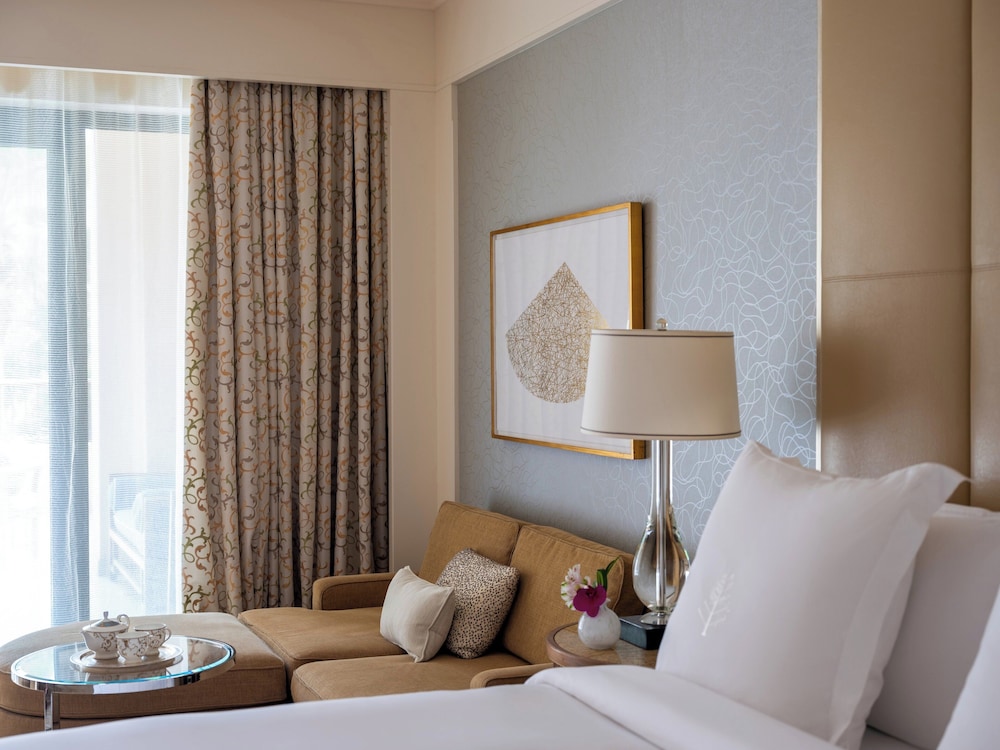 Deluxe Room, 1 King Bed, Resort View - Photo 2