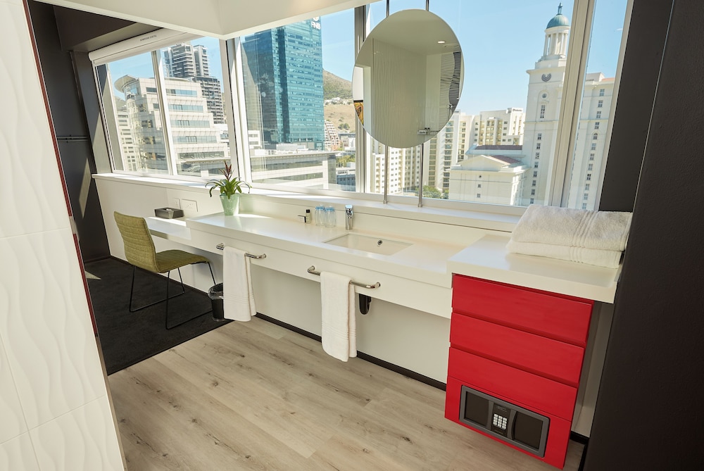 Accessible Room - Photo 3