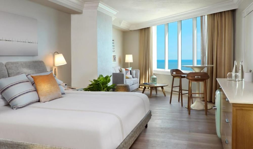 Room, 1 King Bed, Ocean View - Photo 4