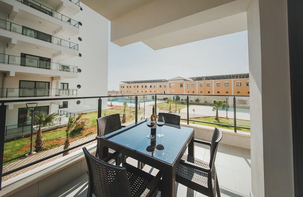 Deluxe Apartment, 2 Bedrooms - Photo 10