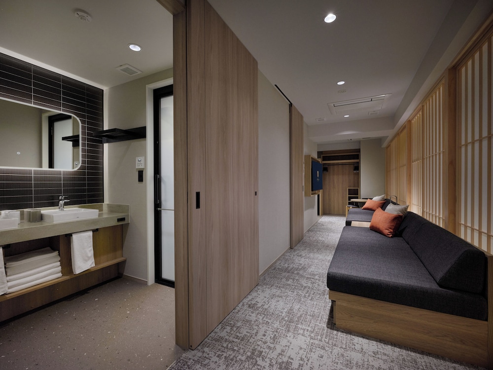 1Bedroom Deluxe Suite Room 6, Non Smoking photo 2