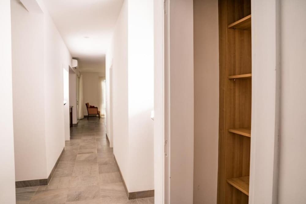 Deluxe House, Private Bathroom, Sea View (1B) photo 1