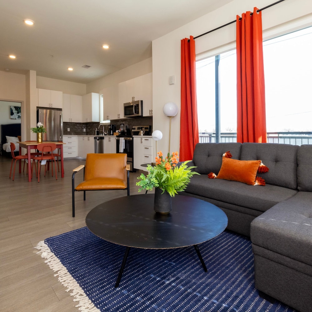 Modern Nulu 2BR Cozysuites 04, Billede 26