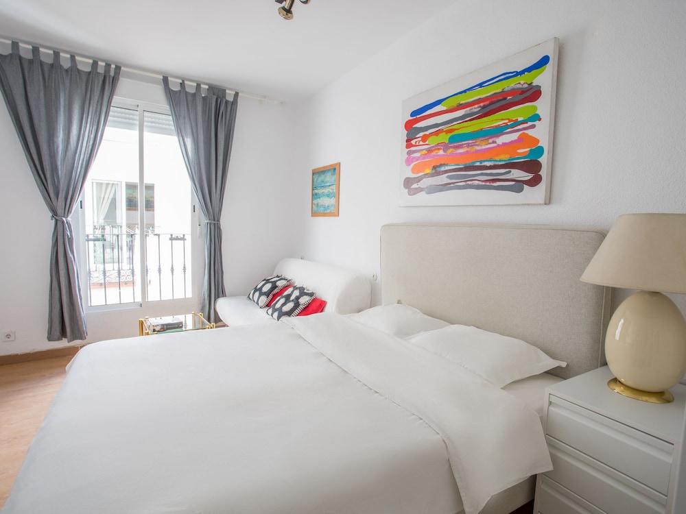Quadruple Room, 1 Queen Bed with Sofa bed, Ensuite