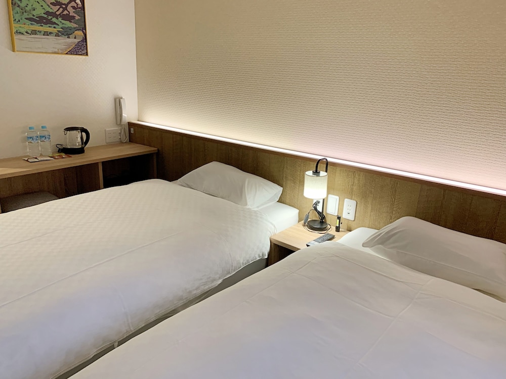 Standard Twin Room - Photo 3