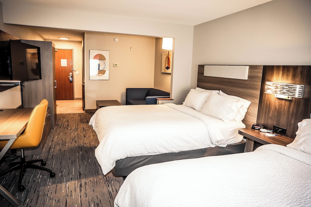 Suite, Multiple Beds, Accessible (Comm) - Photo 2