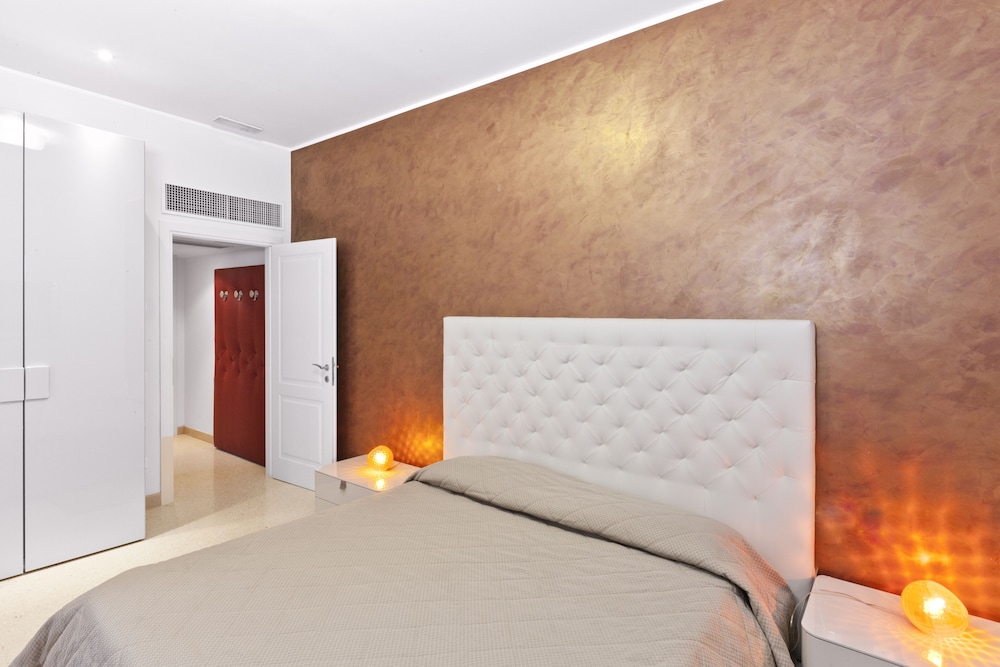 Double or Twin Room, Annex Building - Photo 1