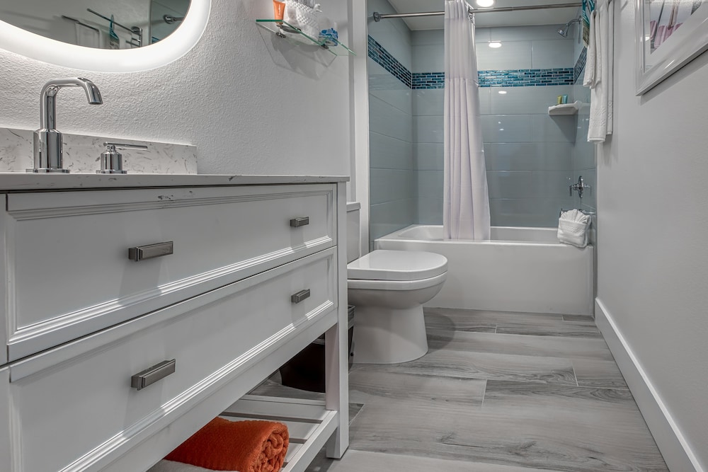 Suite, 2 Bedrooms, Bay View - Photo 14