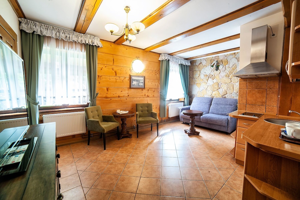 Traditional Studio