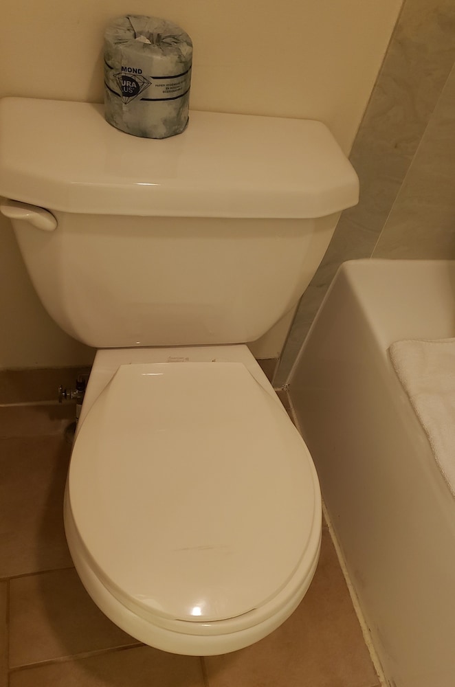 Classic Double Room, 2 Double Beds, Non Smoking - Photo 5
