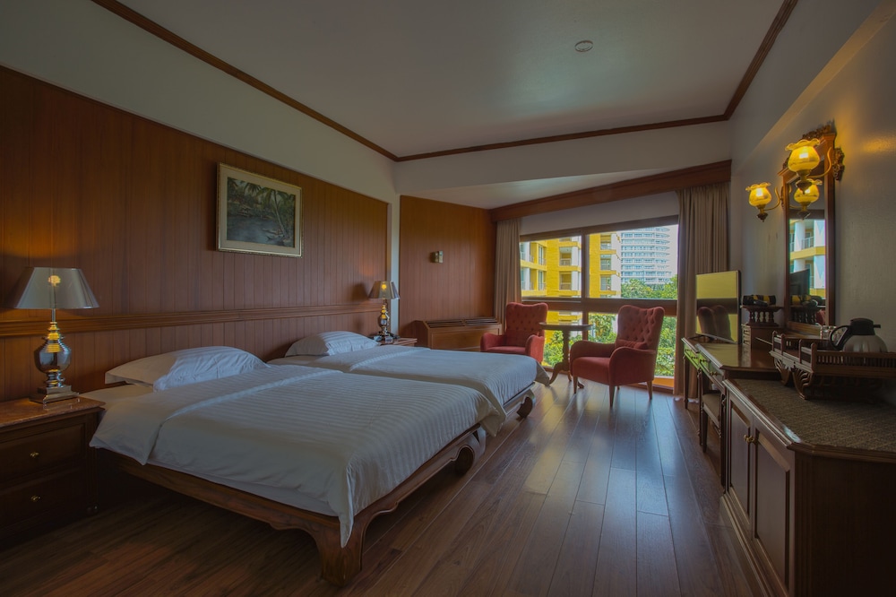 Deluxe room (Twin Bed) photo 2