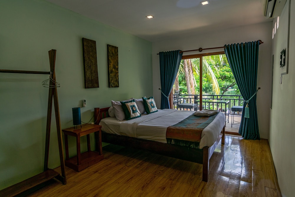 Deluxe Double Room, Balcony (Air-con) photo 1