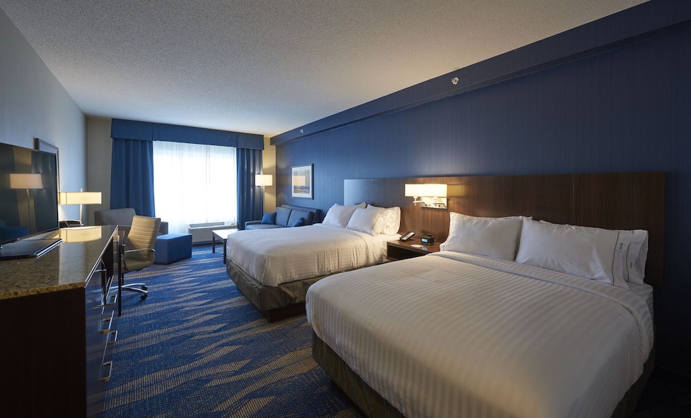Suite, Multiple Beds