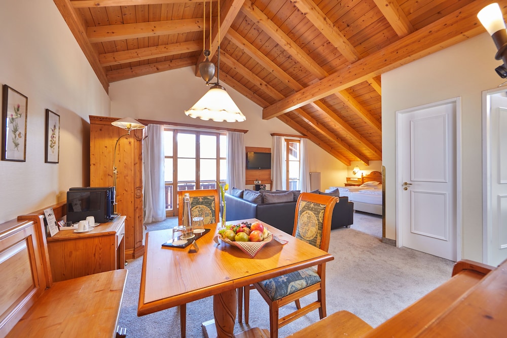 Junior Suite, Mountain View photo 2