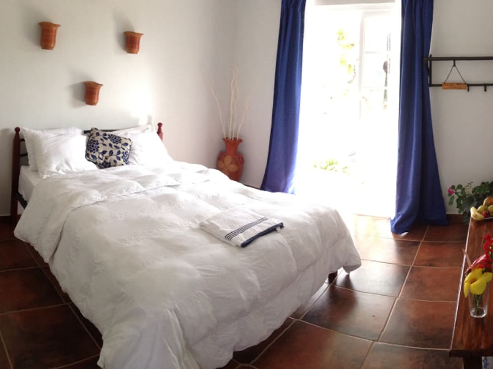Economy Double Room, 1 Queen Bed, Accessible photo 2
